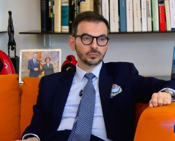 ИТАЛИЈАНСКИ АМБАСАДОР – Никој не може да ви даде гаранција за ЕУ, довербата со Бугарија е најважна ИТАЛИЈАНСКИ АМБАСАДОР – Никој не може да ви даде гаранција за ЕУ, довербата со Бугарија е најважна