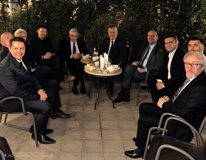 КАСАМИ ДО ЛИМАНИ – Не може да се седи на две столчиња