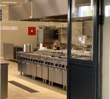 МАСОВНО ТРУЕЊЕ – Работници од РЕК Битола хитно во болница МАСОВНО ТРУЕЊЕ – Работници од РЕК Битола хитно во болница