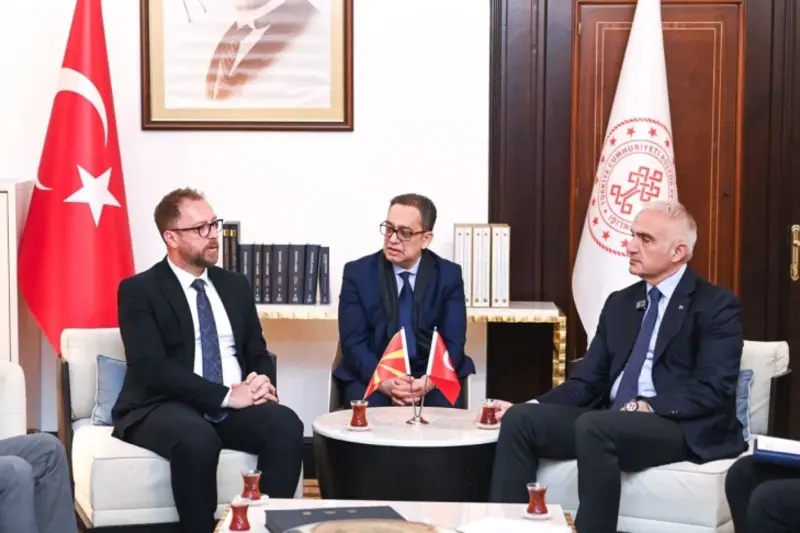 ЉУТКОВ И ЕРСОЈ НАЈАВУВААТ – Нова ера на туризам и култура меѓу Македонија и Турција