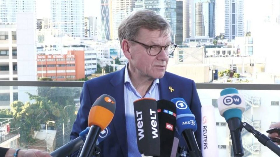 МИНИСТЕРОТ ЗА НАДВОРЕШНИ РАБОТИ – Германските војници ќе се бранат ако бидат нападнати МИНИСТЕРОТ ЗА НАДВОРЕШНИ РАБОТИ – Германските војници ќе се бранат ако бидат нападнати