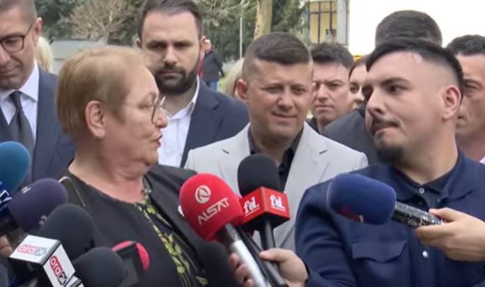 МИЦКОСКИ, КАСАМИ И ЈАНЕВСКА ОТВОРИЈА ЦЕНТАР ВО ТЕТОВО – Но сите зборуваа за еден момент