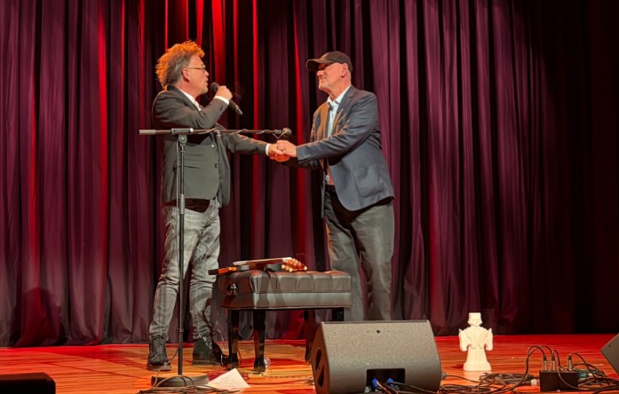 PORIN ЗА ЖИВОТНО ДЕЛО ЗА ВЛАТКО СТЕФАНОВСКИ- Публиката го испрати со овации