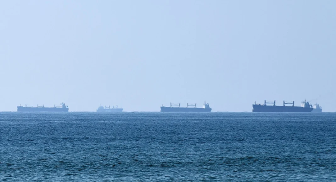 АМЕРИКАНСКАТА БЛОКАДА ПАДНА ВО ВОДА – Четири ирански бродови поминаа низ Ормускиот теснец АМЕРИКАНСКАТА БЛОКАДА ПАДНА ВО ВОДА – Четири ирански бродови поминаа низ Ормускиот теснец