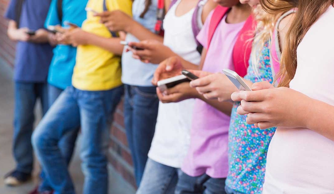 УЧЕНИЦИТЕ ЧИТААТ, НО НЕ РАЗБИРААТ – Алармантни резултати од македонските училишта УЧЕНИЦИТЕ ЧИТААТ, НО НЕ РАЗБИРААТ – Алармантни резултати од македонските училишта