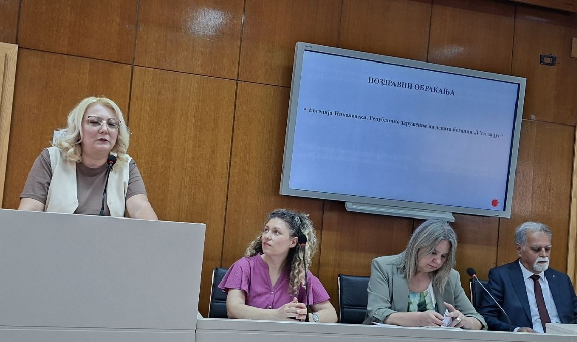 ПРОГОНЕТИ, НО НЕСКРШЕНИ – Шокантни сведоштва за бегството што ја обележа една генерација