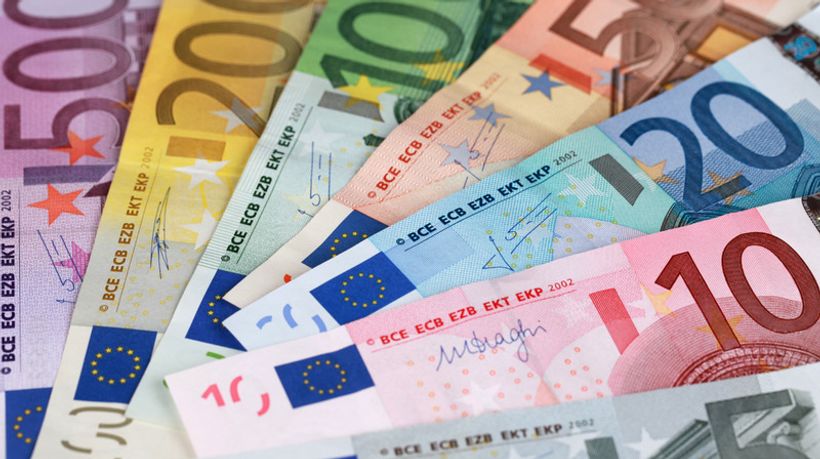 СЕ МЕНУВААТ ПАРИТЕ ШТО ГИ КОРИСТИМЕ СЕКОЈ ДЕН – Еве како ќе изгледа новото евро