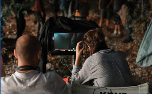 ДЕВОЈКА ШТО СКЕЈТА ЈА МЕНУВА ИГРАТА – Македонски филм освојува светска сцена