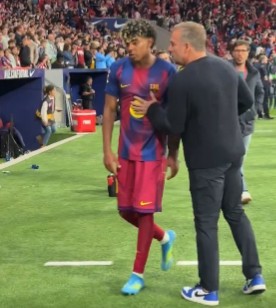 (ВИДЕО) БАРСЕЛОНА ПОБЕДИ -Но Јамал бесен не се поздрави со Флик