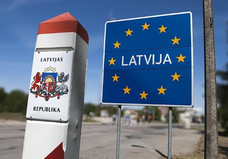 СКАНДАЛ ВО ЛАТВИЈА – Децата казнети ако зборуваат руски дури и во училишниот двор