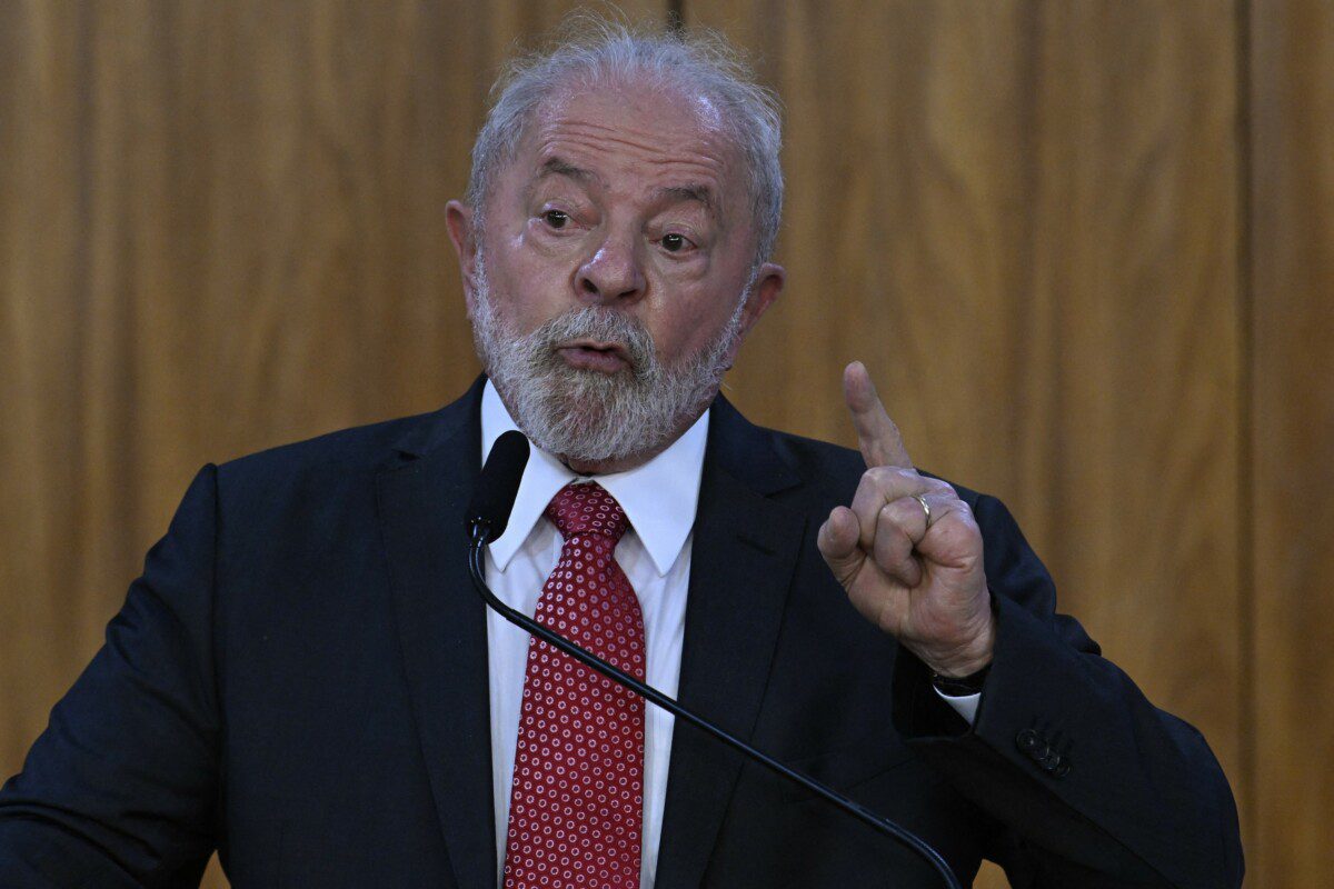 ЛУЛА ДА СИЛВА СО СИЛНА ПОРАКА – Бразил не сака повеќе да биде земја од третиот свет