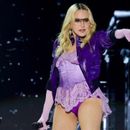 МАДОНА ОСТАНА БЕЗ СКАПА ГАРДЕРОБА – Нуди награда за враќање