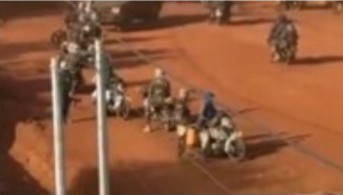 (ВИДЕО) НОВА ВОЈНА НА ПРАГ – Исламисти нападнаа повеќе градови истовремено, Бамако под опсада