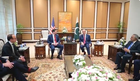 ИРАН ТВРДИ ЕДНО, САД ДРУГО – Кој ја кажува вистината за преговорите?