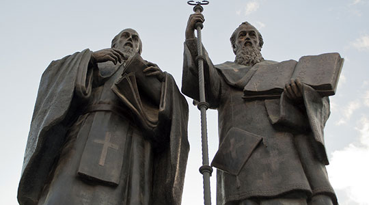 МИСИЈА ШТО ГО ПОТРЕСЕ СВЕТОТ – Како двајца браќа ја променија историјата на Словените МИСИЈА ШТО ГО ПОТРЕСЕ СВЕТОТ – Како двајца браќа ја променија историјата на Словените