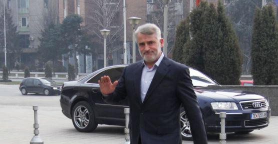 МЕНДУХ ТАЧИ ПОВТОРНО ИЗБРАН Јас бев де факто премиер на Албанците, голема разлика меѓу мене и нив МЕНДУХ ТАЧИ ПОВТОРНО ИЗБРАН Јас бев де факто премиер на Албанците, голема разлика меѓу мене и нив
