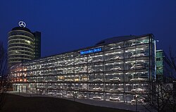 МЕРЦЕДЕС ГИ ПРОДАДЕ СИТЕ САЛОНИ ВО БЕРЛИН – Илјадници работни места под знак прашалник