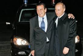 ПУТИН ГО ПРЕДЛОЖИ ГЕРМАНЕЦОТ ШРЕДЕР ЗА ПОСРЕДНИК – Германија вели „НЕ“