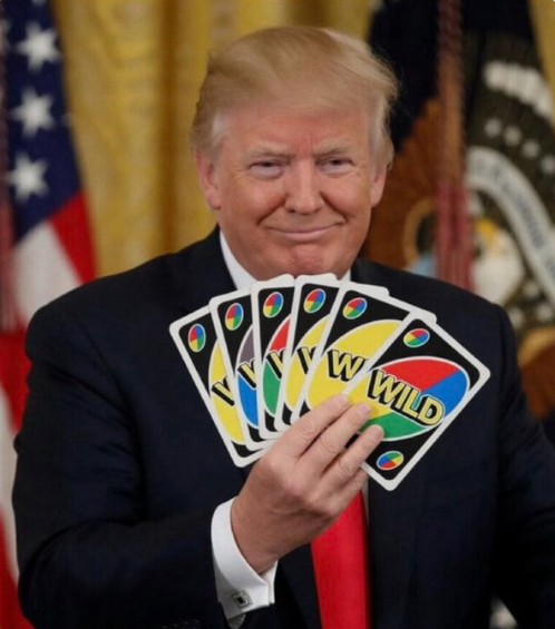 ФОТО КОЕ ГО НАСМЕА СВЕТОТ – Трамп и неговата погрешна стратегија со карти