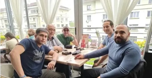 ФОТОГРАФИЈАТА ШТО ГО ЧИНЕШЕ ФУНКЦИЈА Рубин Земон поднесе оставка ФОТОГРАФИЈАТА ШТО ГО ЧИНЕШЕ ФУНКЦИЈА Рубин Земон поднесе оставка