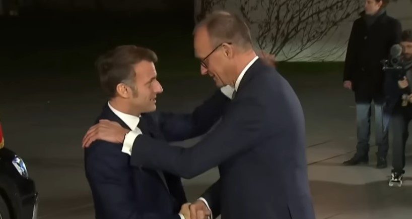 ПУКНА ЕДИНСТВОТО ВО ЕУ Лидерите се скараа околу Путин и иднината на Украина ПУКНА ЕДИНСТВОТО ВО ЕУ Лидерите се скараа околу Путин и иднината на Украина