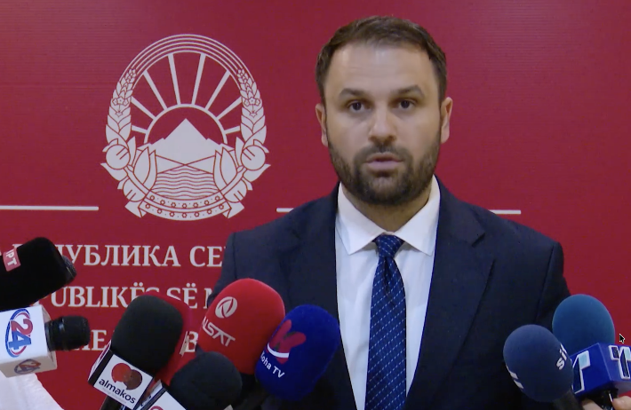 ВЛАДАТА ГИ ПОВИКУВА МАРКЕТИТЕ НА РАПОРТ Откриени зголемени маржи, следуваат нови мерки ВЛАДАТА ГИ ПОВИКУВА МАРКЕТИТЕ НА РАПОРТ Откриени зголемени маржи, следуваат нови мерки