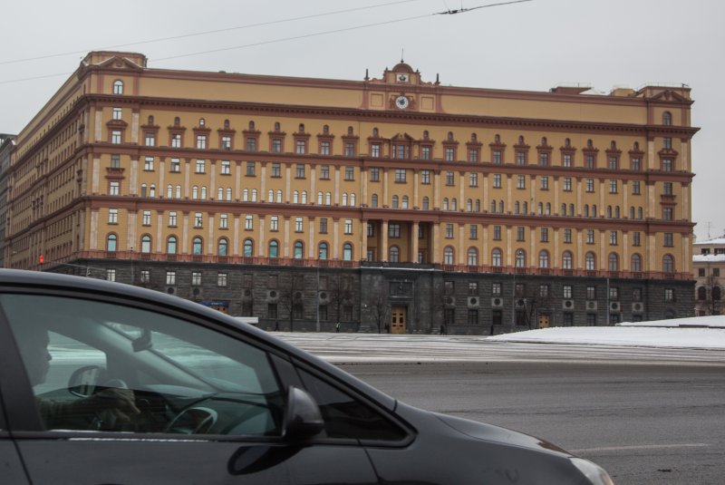 СПРЕЧЕНА ТРАГЕДИЈА ВО САНКТ ПЕТЕРБУРГ – ФСБ уапси 21-годишник со бомба скриена во GPS уред СПРЕЧЕНА ТРАГЕДИЈА ВО САНКТ ПЕТЕРБУРГ – ФСБ уапси 21-годишник со бомба скриена во GPS уред