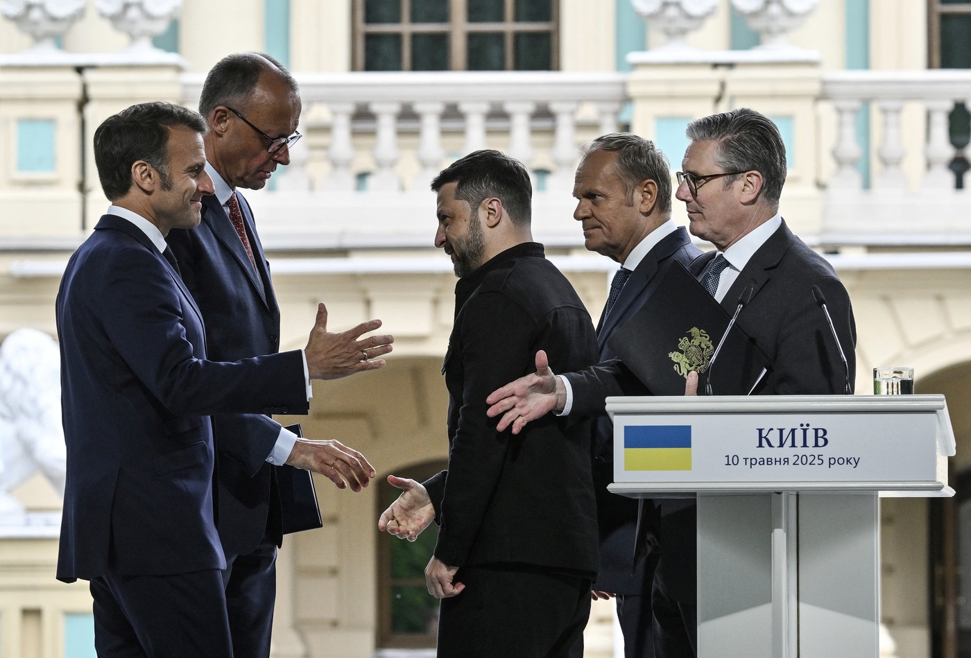 МАКЕДОНИЈА ВЛЕЗЕ ВО КОАЛИЦИЈАТА НА ВОЛЈАТА Се носи голема одлука за Украина МАКЕДОНИЈА ВЛЕЗЕ ВО КОАЛИЦИЈАТА НА ВОЛЈАТА Се носи голема одлука за Украина