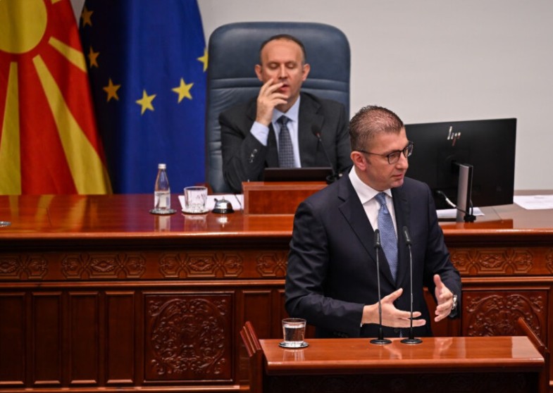 ШТО СЕ СЛУЧИ СО 1 МИЛИЈАРДА ЕВРА Мицкоски ја откри намената на унгарскиот кредит ШТО СЕ СЛУЧИ СО 1 МИЛИЈАРДА ЕВРА Мицкоски ја откри намената на унгарскиот кредит