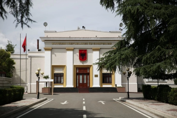 ИСТОРИСКО БАРАЊЕ ОД МАКЕДОНЦИТЕ ВО АЛБАНИЈА Бараат загарантирано место во Парламентот