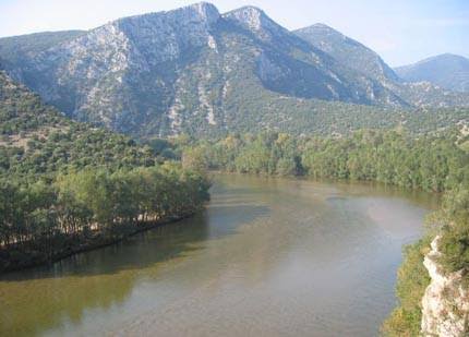 ТРАГЕДИЈА НА ИЗЛЕТ Семејство погодено од несреќа во реката Струма