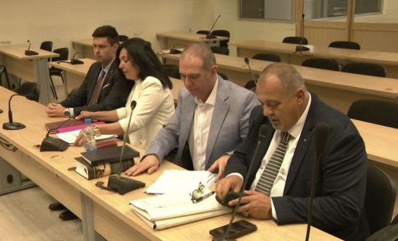ДНК ГО ИЗДАДЕ Форензичарите открија чии траги имало на пакетите со 350.000 евра скриени зад ѕидот