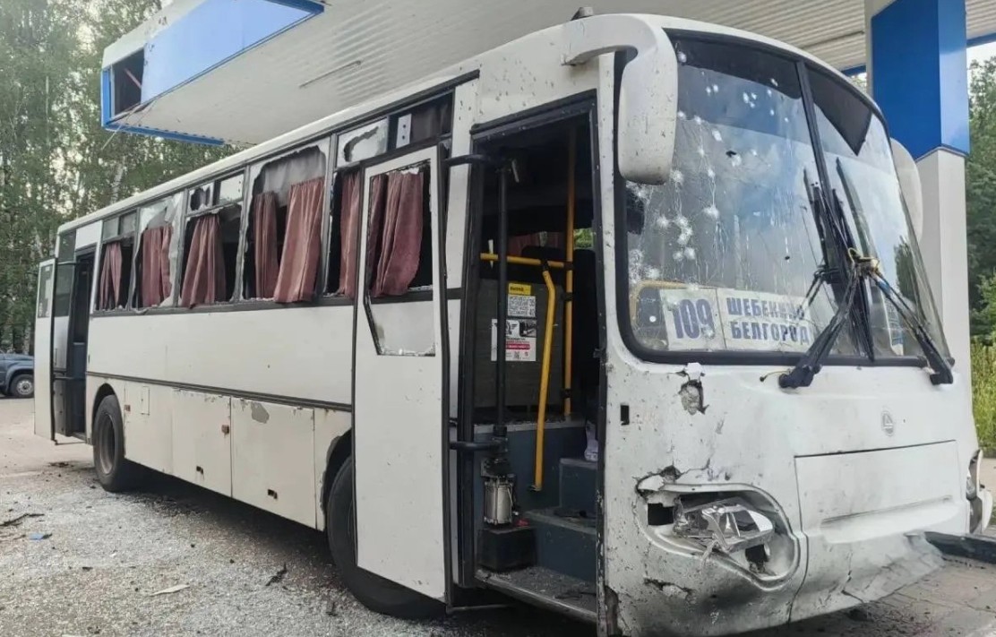 ДРОН УДРИ АВТОБУС ВО РУСИЈА 19 лица ранети, шестмина во тешка состојба