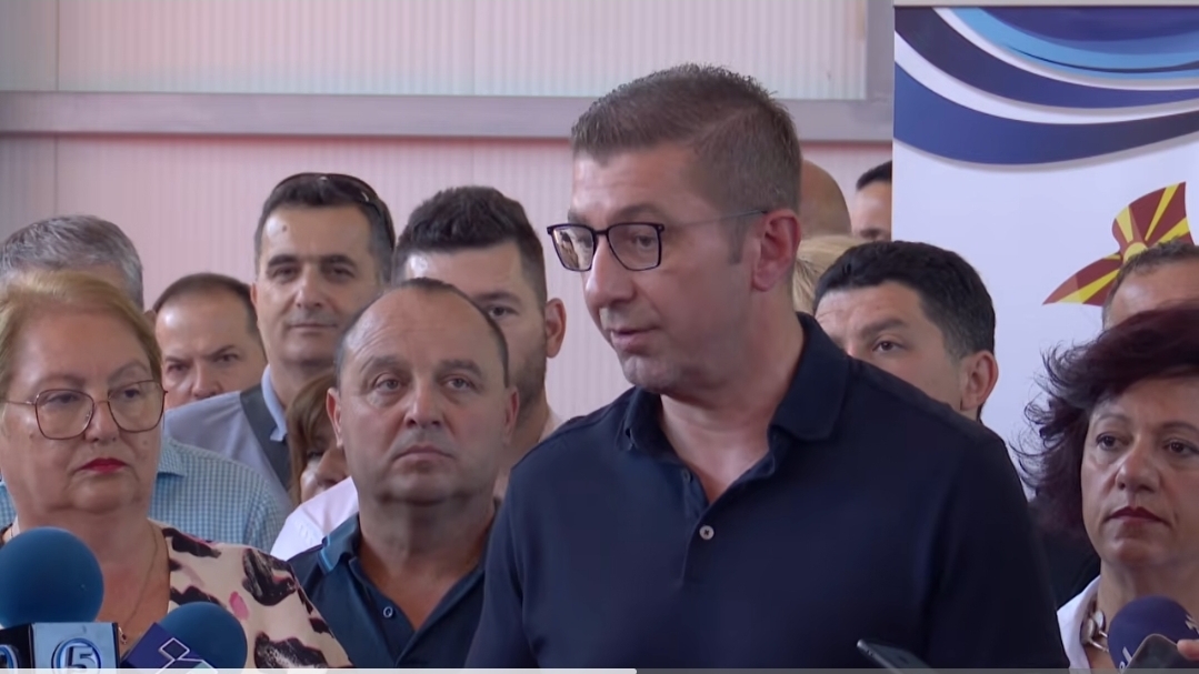 КОЈ ЈА ШИРИ ПАНИКАТА ЗА ВОДАТА ВО СКОПЈЕ Мицкоски откри детали од истрагата