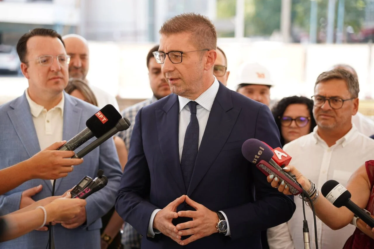 МИЦКОСКИ РЕАГИРА НА ЗАТВОРАЊЕТО НА ПРЕДМЕТОТ за модуларната болница во Тетово