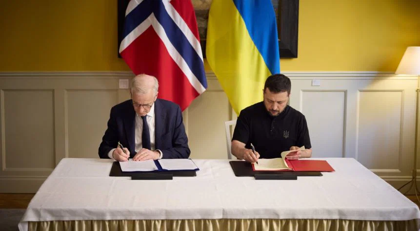НОРВЕШКА НЕ ЈА ОСТАВА УКРАИНА Става нови 85 милијарди круни на маса НОРВЕШКА НЕ ЈА ОСТАВА УКРАИНА Става нови 85 милијарди круни на маса