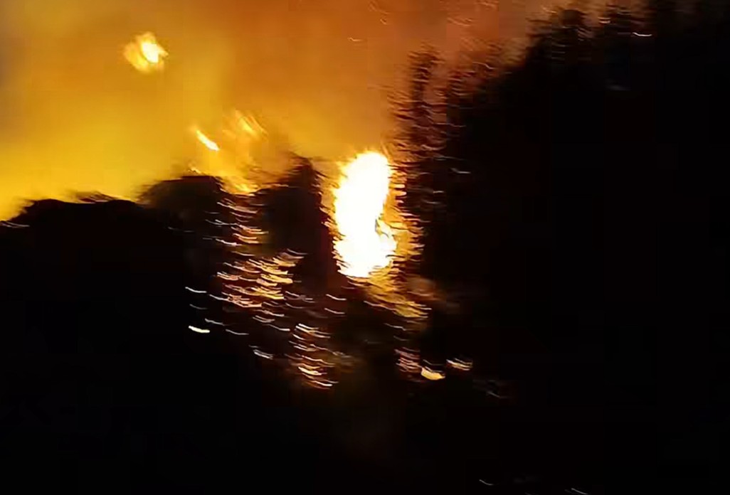 (ВИДЕО) ПОЖАРОТ СТИГНА ДО СОФИЛАР Евакуација во Струмица, пепел паѓа и во градот