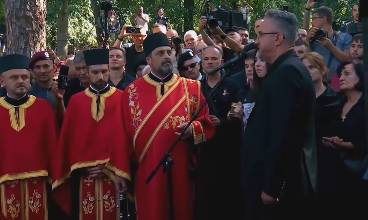 СИНОТ НА РАТКО МЛАДИЌ Тато, по вторпат ја обедини српската нација (видео)