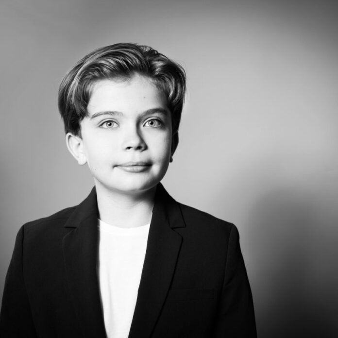 13-ГОДИШЕН СОПРАН ЌЕ ГО ОСВОИ СКОПЈЕ Македонската филхармонија ја отвора новата сезона 13-ГОДИШЕН СОПРАН ЌЕ ГО ОСВОИ СКОПЈЕ Македонската филхармонија ја отвора новата сезона