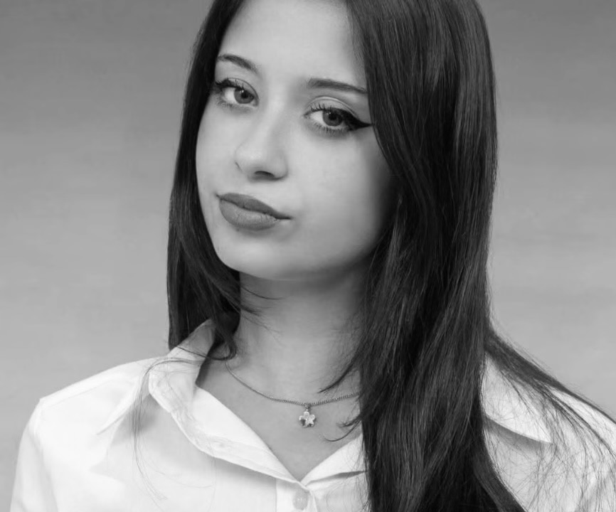 ЌЕ ИМА ЕДНО ПРАЗНО МЕСТО ПОВЕЌЕ Битолската гимназија се прости од 17-годишната Ивана