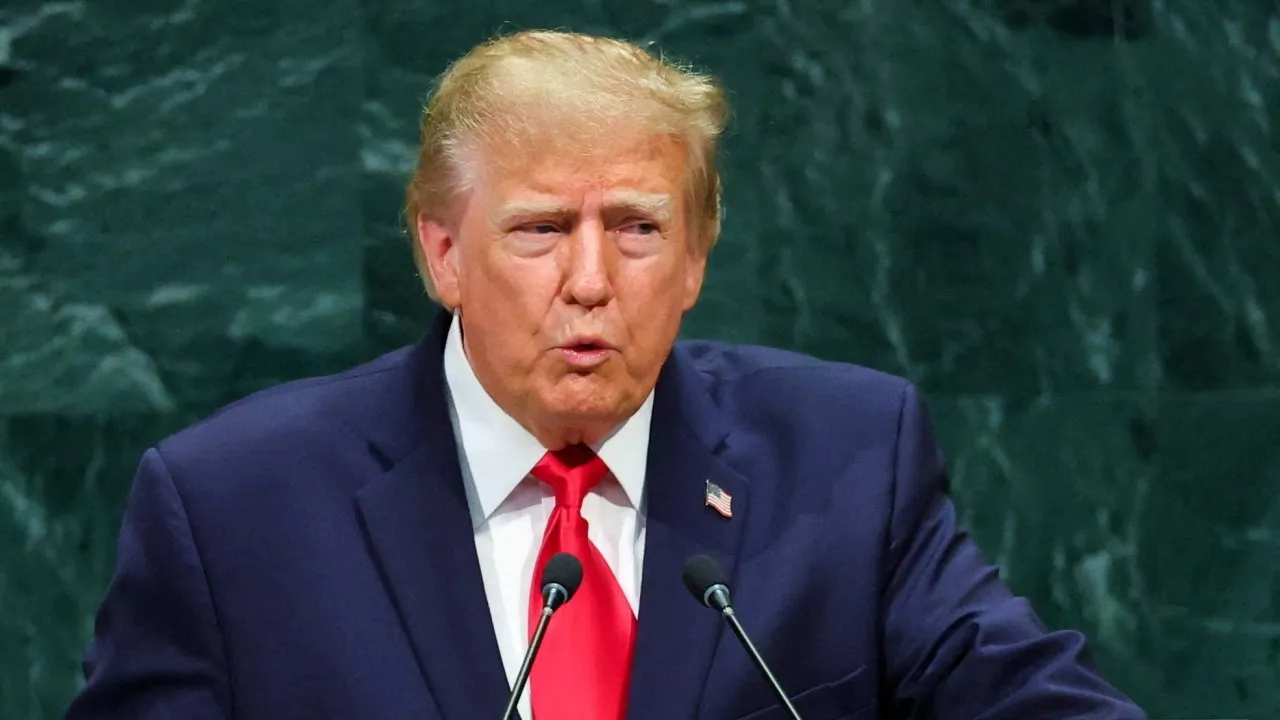 ТРАМП ОД ОН МУ ПРЕТИ НА ИРАН Или договор или ќе ја уништам Исламската Република