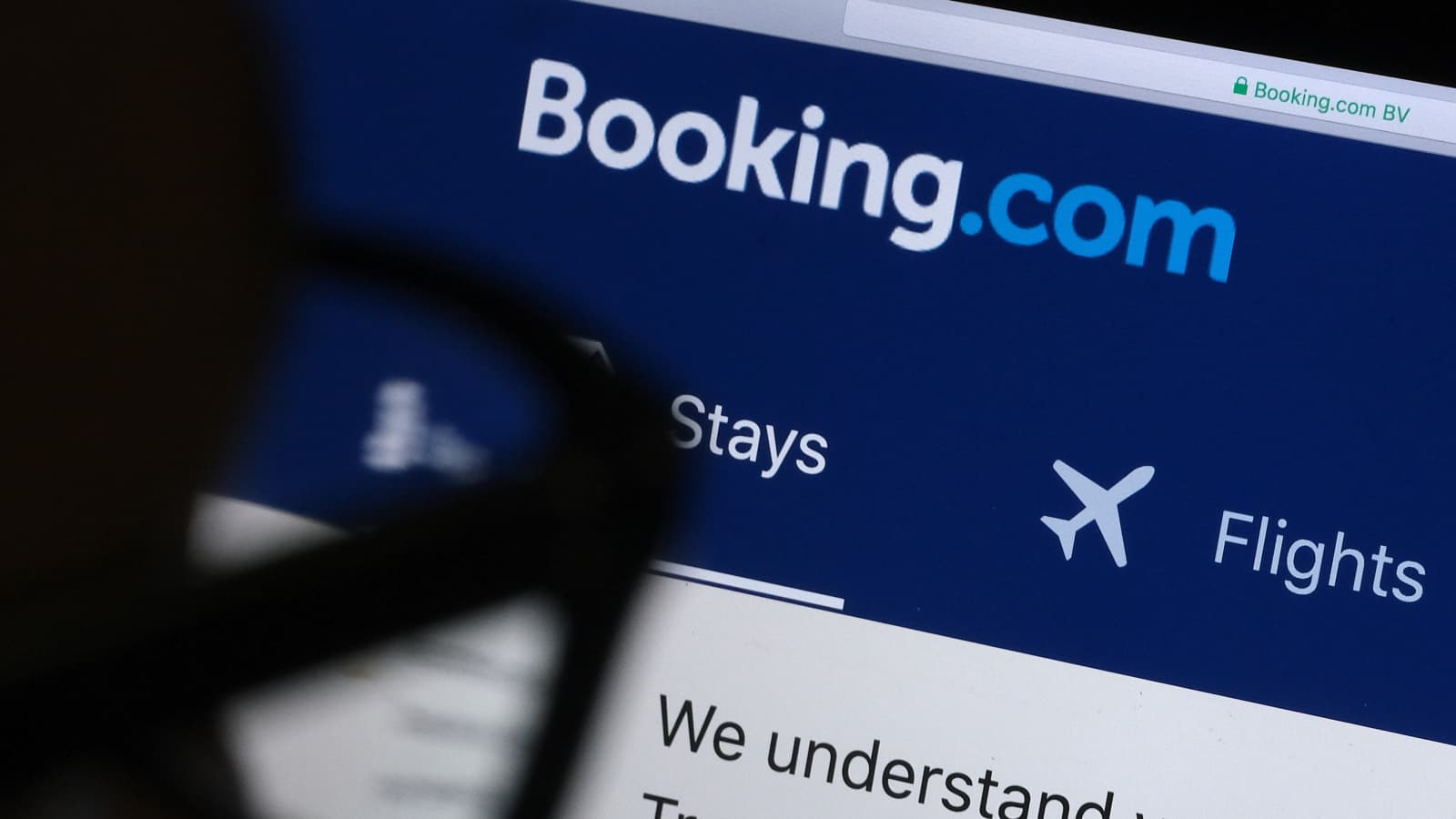 РЕЗЕРВИРАТЕ ПРЕКУ BOOKING.COM – ЕУ истражува лажни сметувања и кражба на податоци