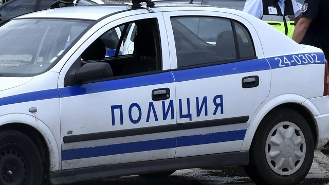 ВО БУГАРИЈА НЕМА ПРОШКА ЗА ПРЕБРЗО ВОЗЕЊЕ Двајца Македонци останаа без автомобили