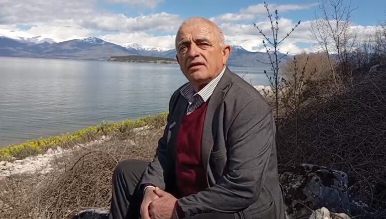 НАШИОТ ИДЕНТИТЕТ НЕ СЕ СОЗДАВА ВО КАНЦЕЛАРИЈА Ефтим Митревски со порака за Македонците во Албанија НАШИОТ ИДЕНТИТЕТ НЕ СЕ СОЗДАВА ВО КАНЦЕЛАРИЈА Ефтим Митревски со порака за Македонците во Албанија